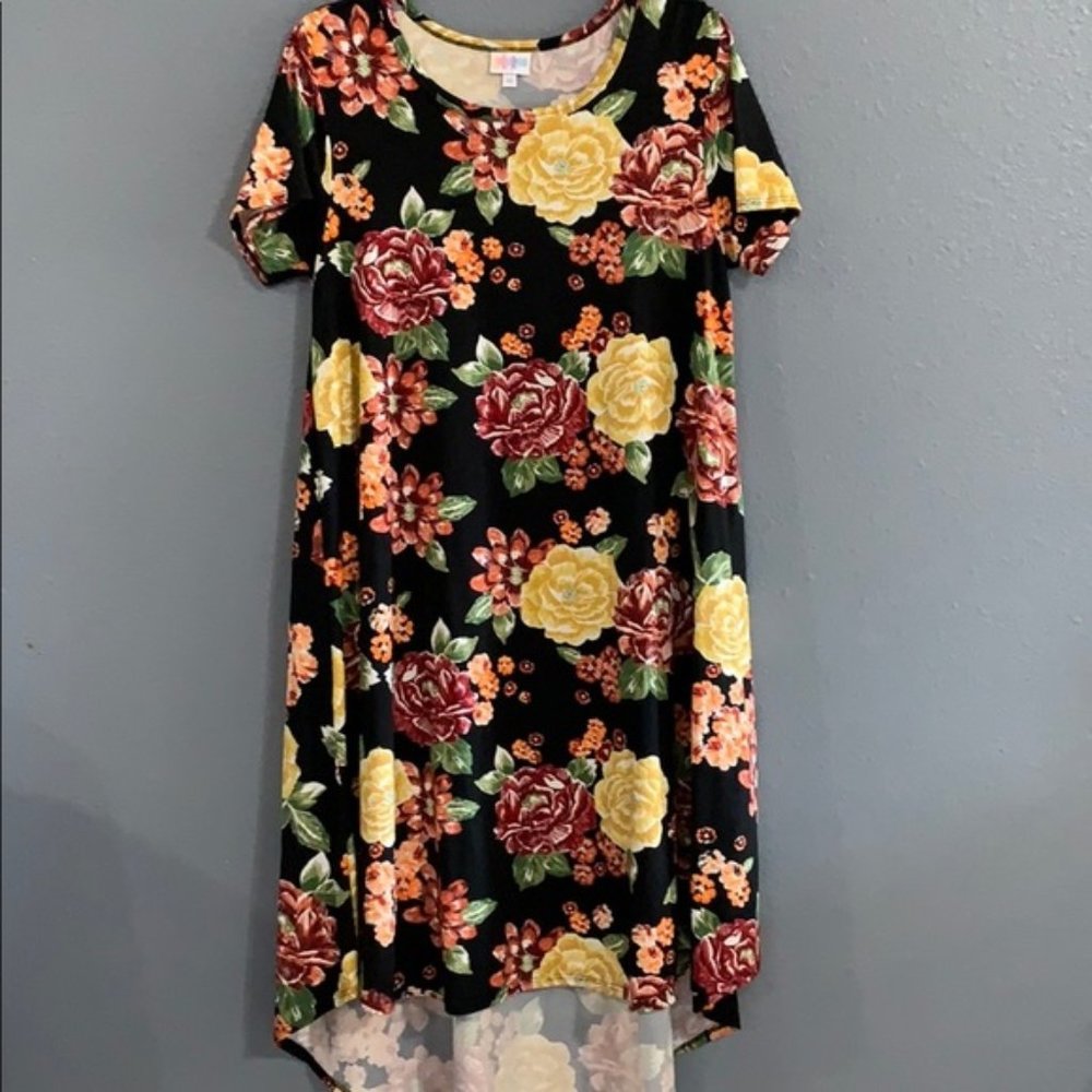 Floral Carly